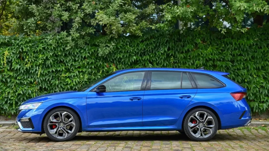 Kúpiť ojazdený automobil v bazáre alebo od súkromníka? Automato